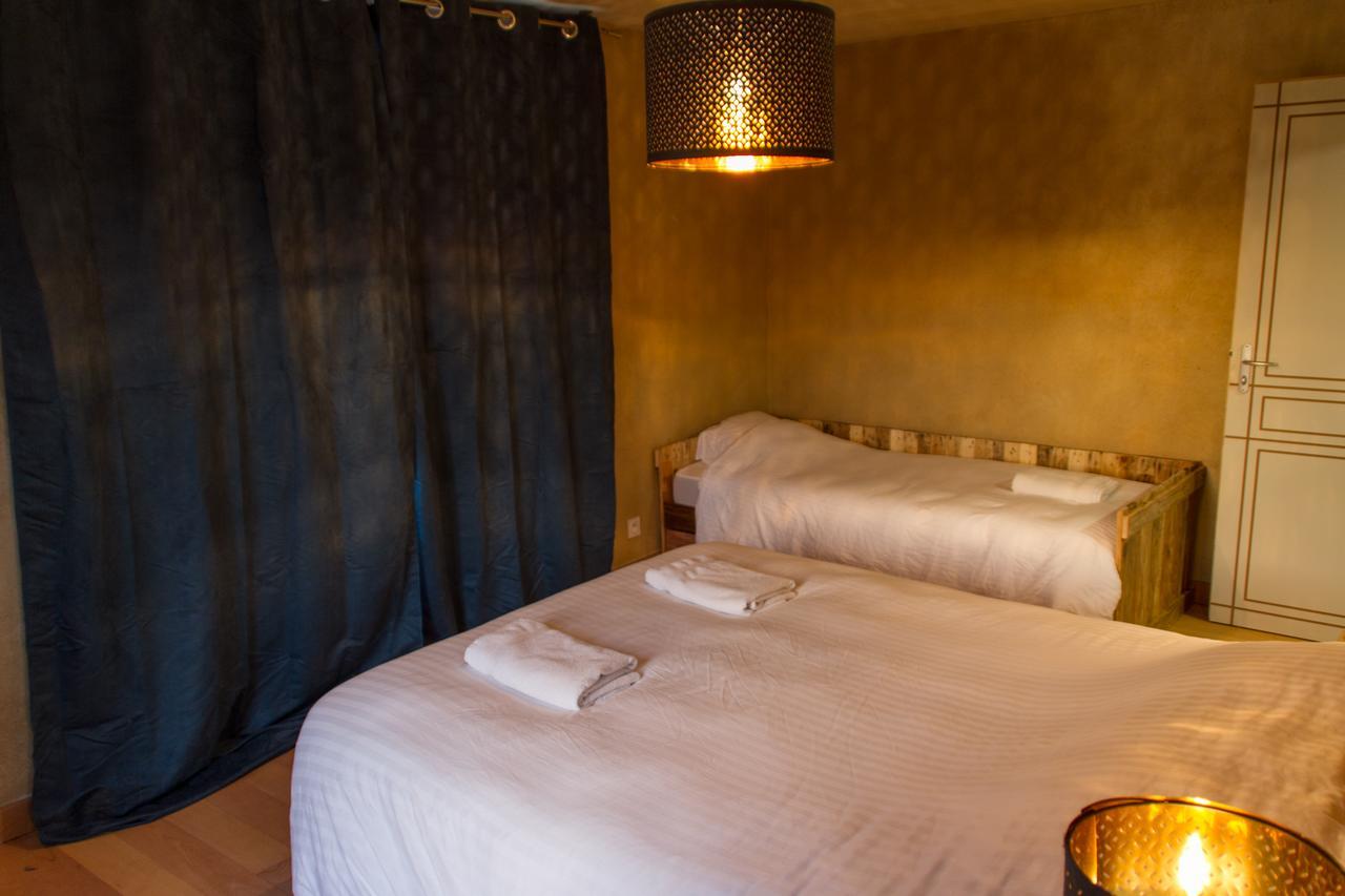 Le Puy Carmin - Chambre D'Hotes Avec Jacuzzi Bazoges-en-Paillers ห้อง รูปภาพ
